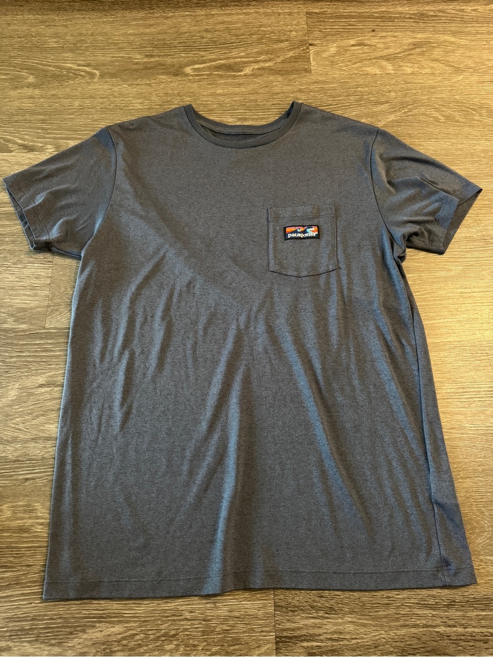 Patagonia Men's Short Sleeve Pocket Tee in Charcoal Gray - Large SLIM fit